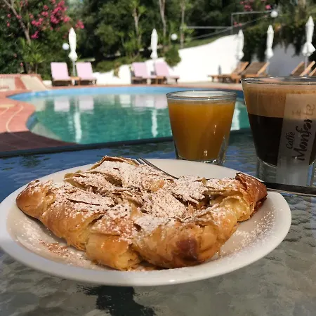 Dias Μόλα Καλύβα