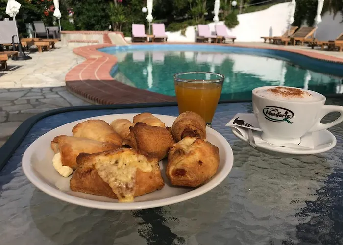 Dias 4* Μόλα Καλύβα