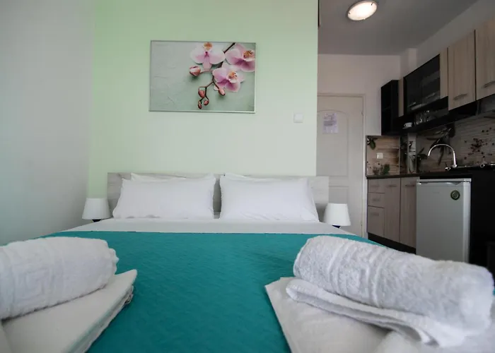 Dias Μόλα Καλύβα