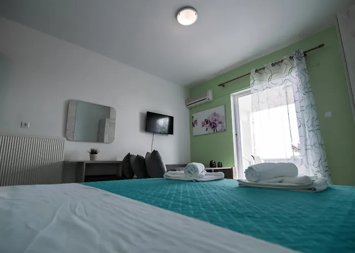 Dias 4* Μόλα Καλύβα